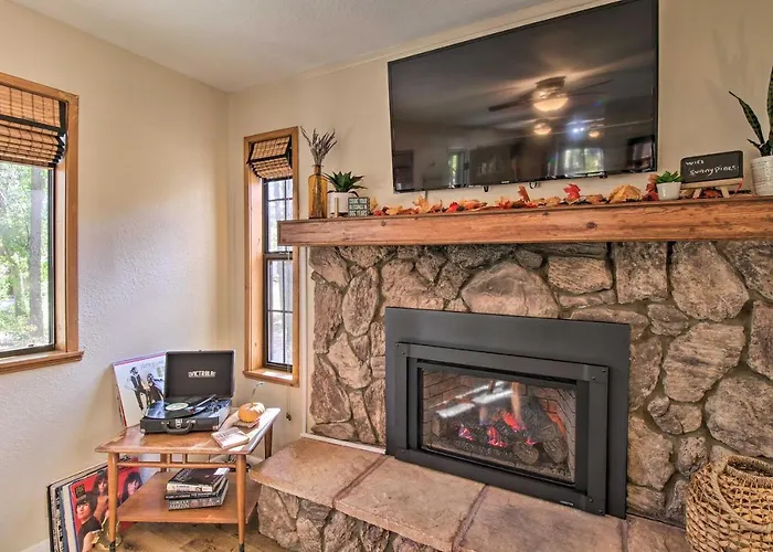 Fireplace, Deck & Grill: Rental!